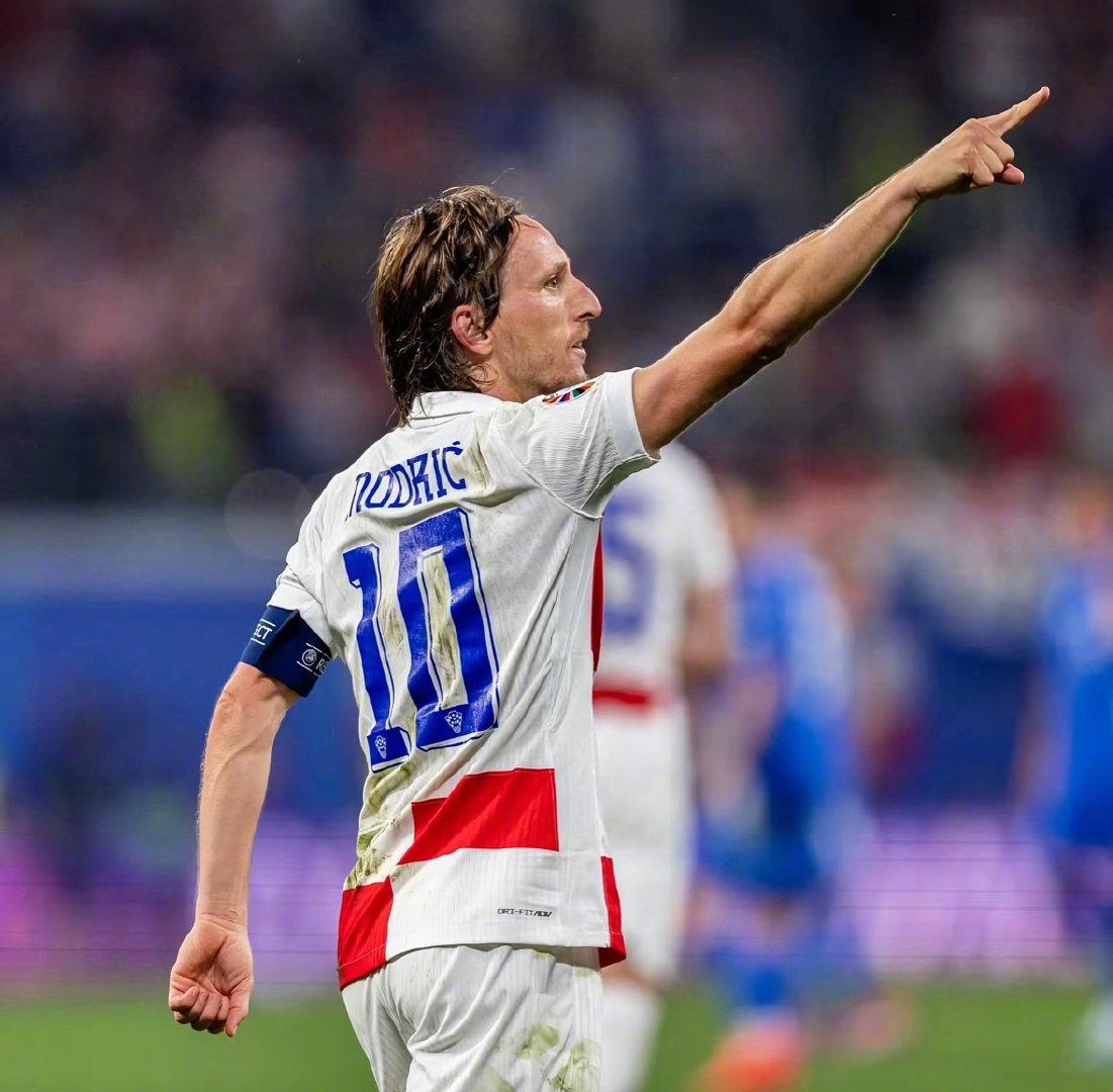 卡拉布里亚：去希腊后米兰的比赛我每场都看，一场都没落下