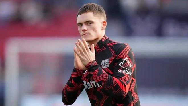 铜梁龙致谢蓉城：期待成渝两地共同推动西部足球事业蓬勃发展